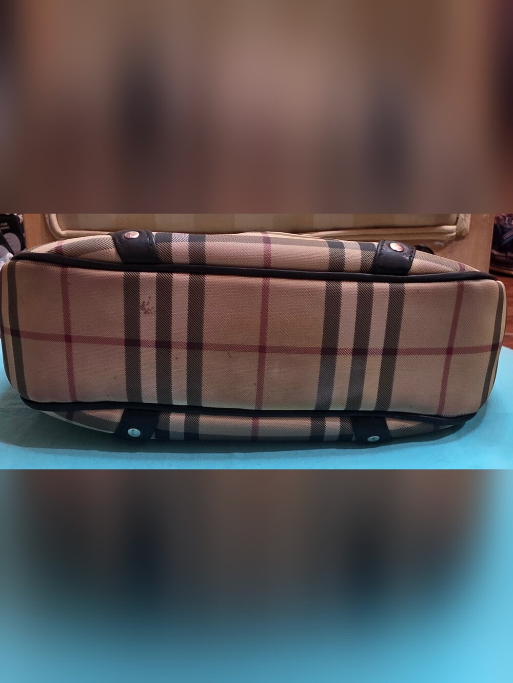 GENUINE BURBERRY PURSE SATCHEL GOOD PRE OWNED CONDITION SEE DESCRIPTION - Picture 4 of 17